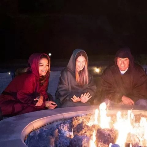 BLANKY – Polsterdatud kampsun ja tekk ühes slider